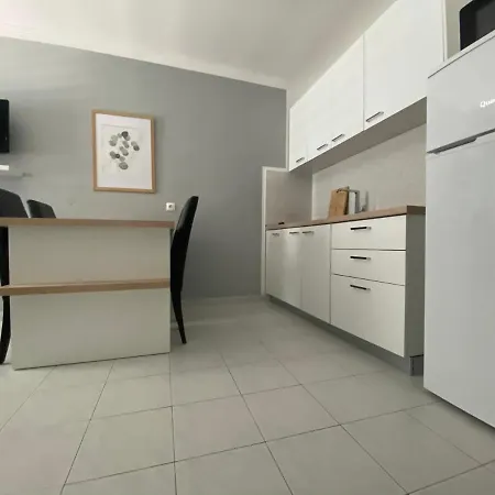 Emanuela 1 Apartment Novalja Exterior photo