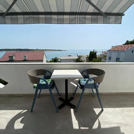 Emanuela 1 Apartment Novalja Exterior photo
