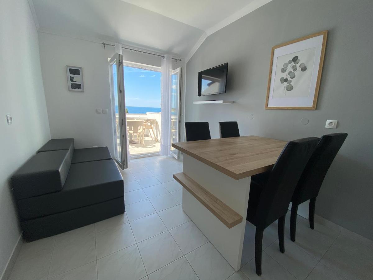 Emanuela 1 Apartment Novalja
