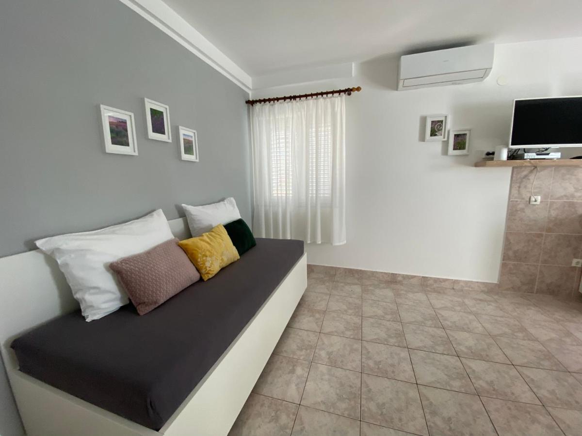 Apartment Emanuela 1 Novalja